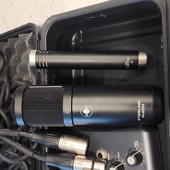 STERLING AUDIO S50 MICROPHONE SET WITH CASE - Picture 2 of 10